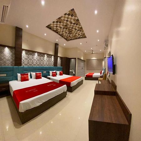 Hotel Blossom Inn Amritsar Bagian luar foto