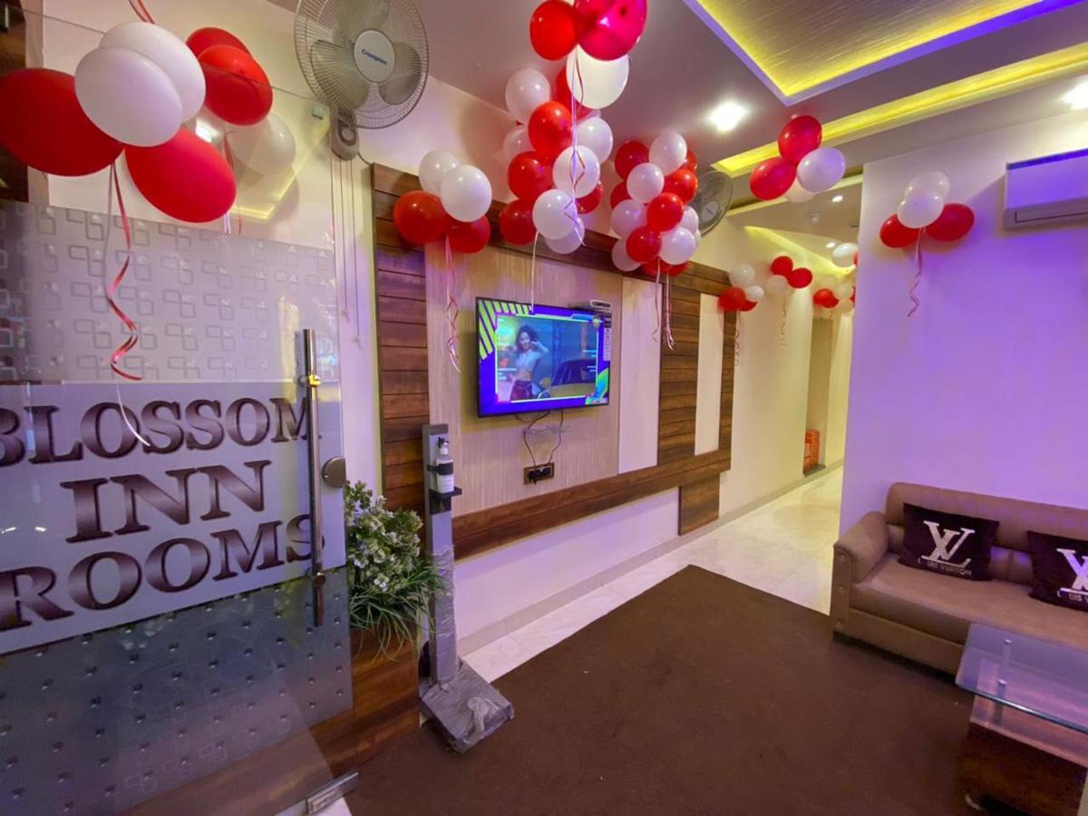 Hotel Blossom Inn Amritsar Bagian luar foto
