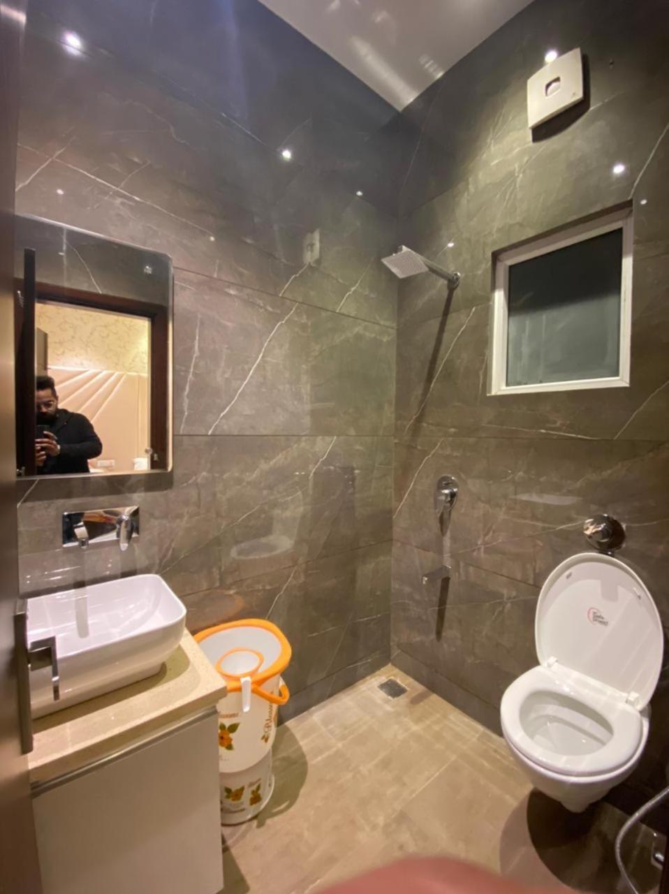 Hotel Blossom Inn Amritsar Bagian luar foto